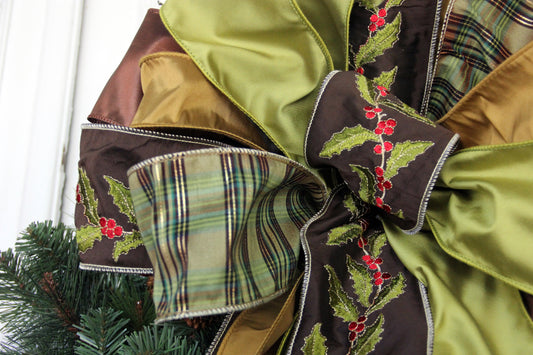 XL Grand Holly Brown & Green Bow image 1