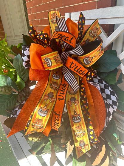 Vintage Halloween Trick or Treat Bow