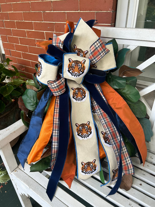 Auburn Collegiate Bow