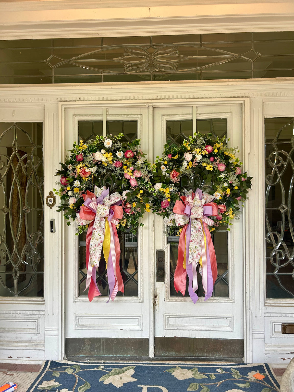 Medium Garden Party Wreath and Bow Package image 2