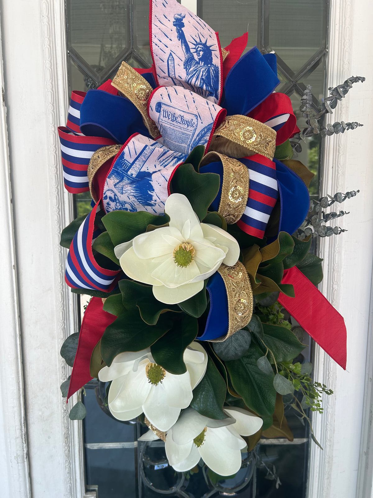 The American Heirloom Swag & Bow image 0